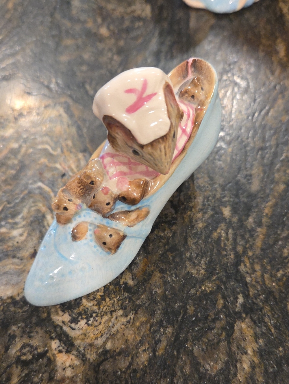 Beatrix Potter Old Woman Who Lives In A Shoe Vintage Ceramic Figurine England